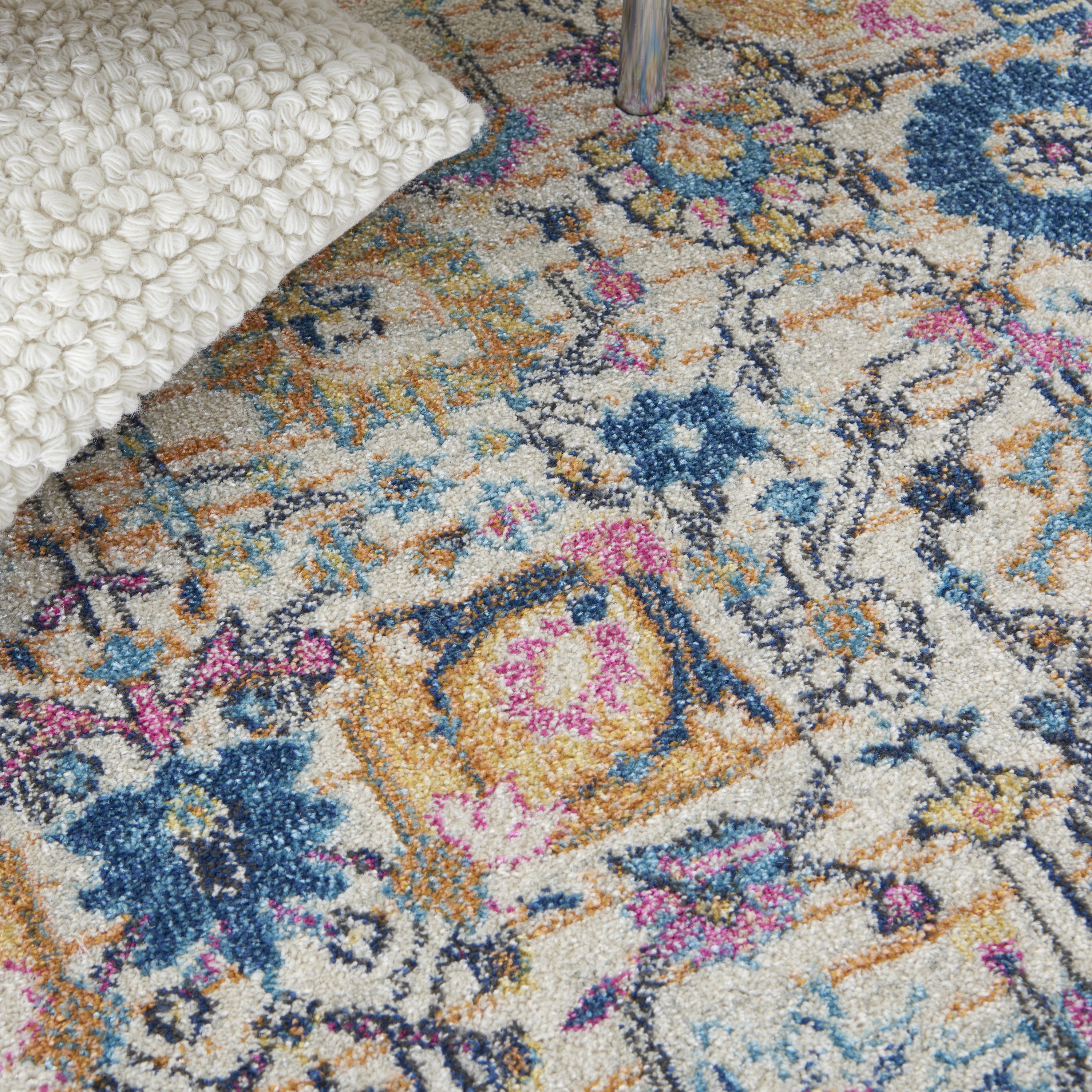 Nourison Passion 5'3" x 7'3" Ivory Multicolor Bohemian Indoor Rug
