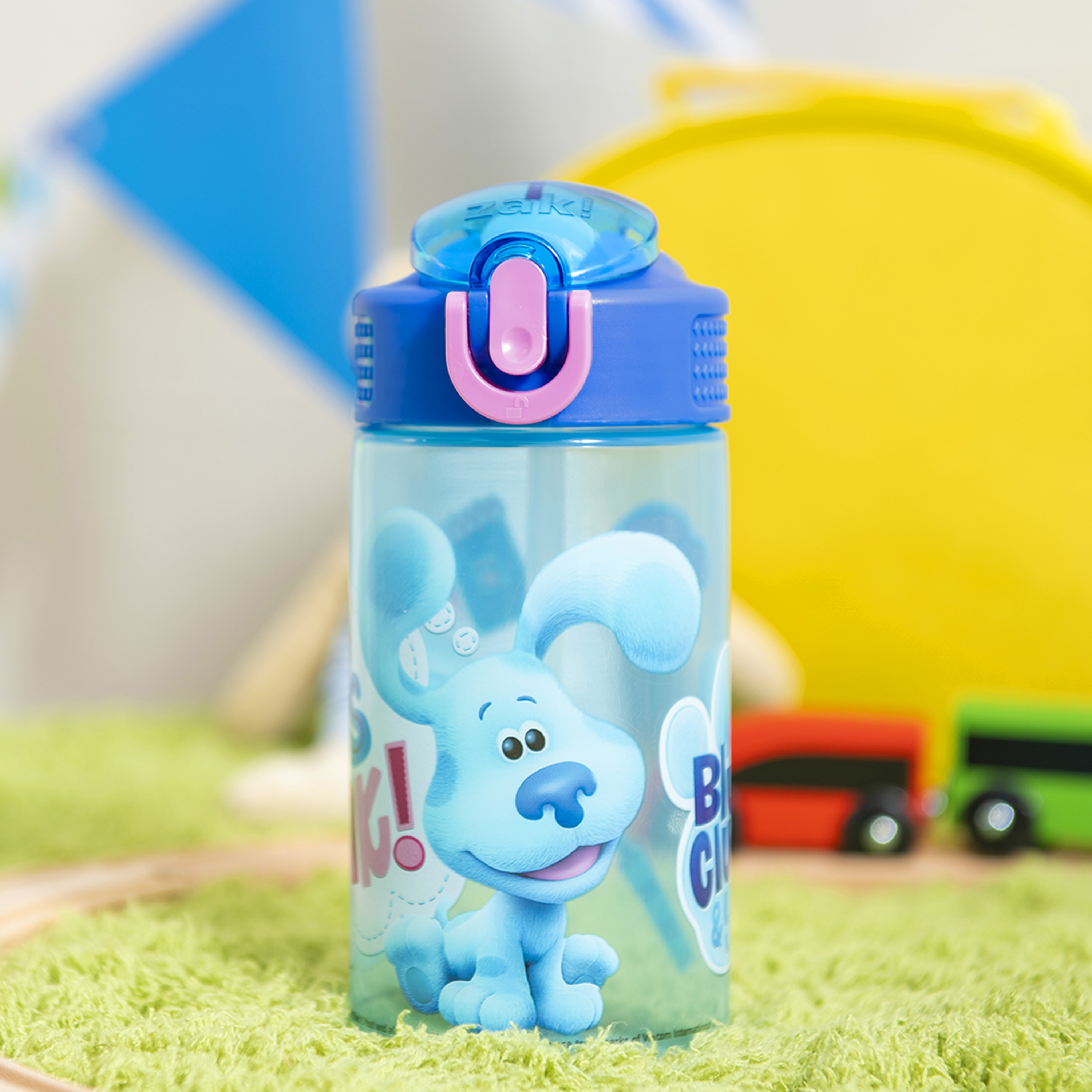 Blues Clues and You 16 ounce Reusable Plastic Water Bottle with Straw, Blue and Friends, 2-piece set slideshow image 3
