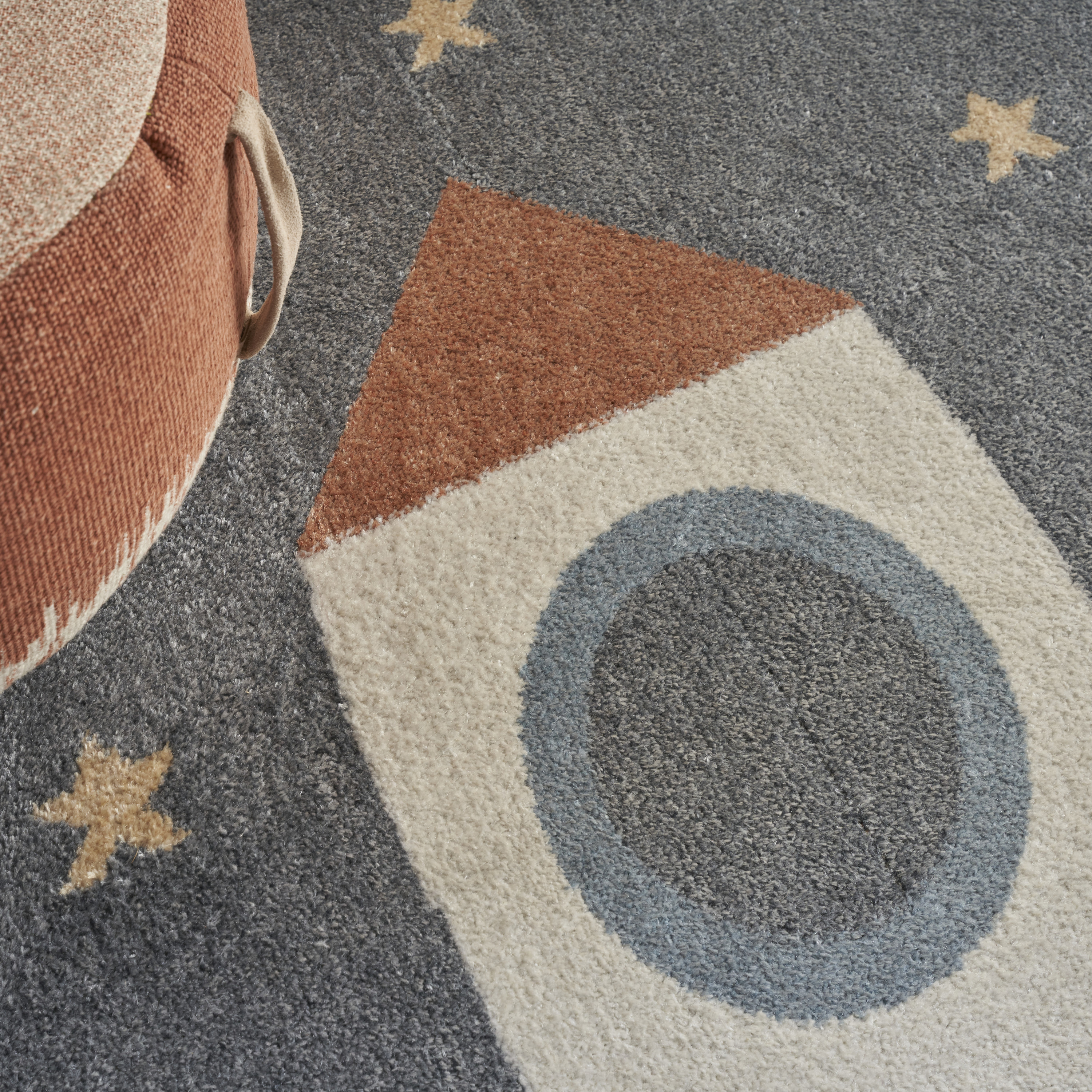 Nourison Astra Machine Washable 4' x Round Sky Blue Kids Indoor Rug