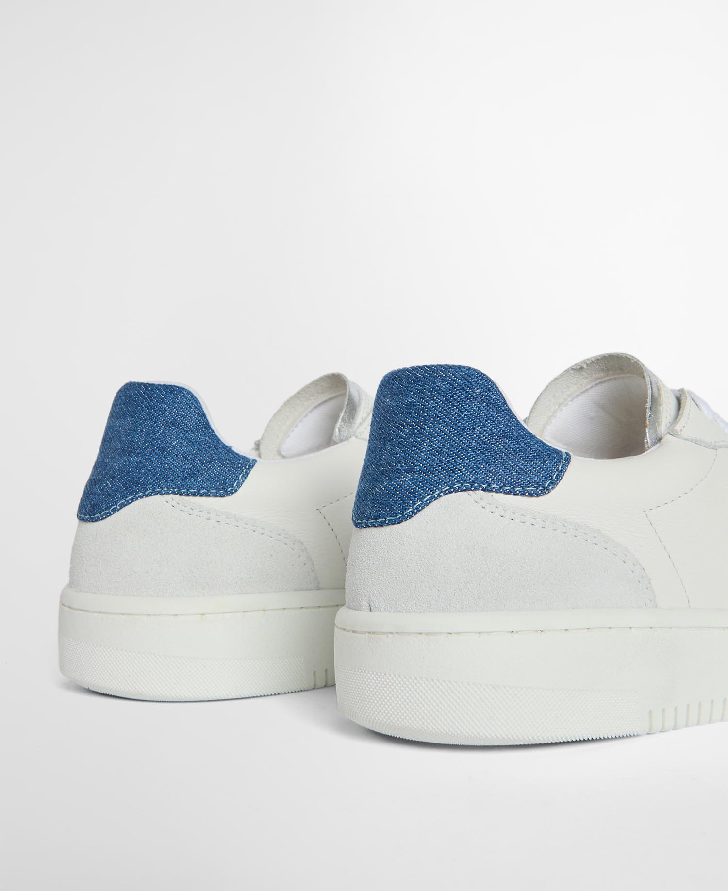 Sneaker Celeste image number 2