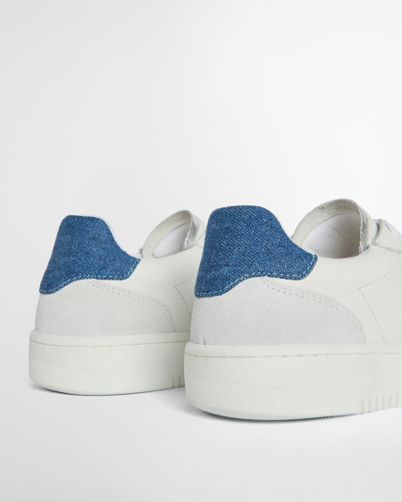 Sneaker Celeste
