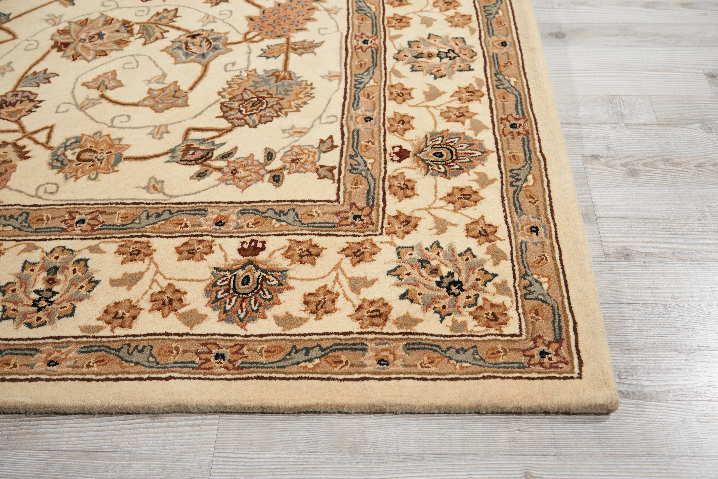 Nourison Nourison 2000 5'6" x 8'6" Ivory Traditional Indoor Rug