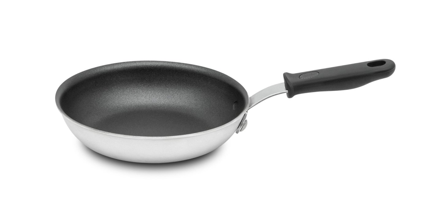 7-inch Wear-Ever® rivetless fry pan with PowerCoat2™ nonstick coating and silicone handle