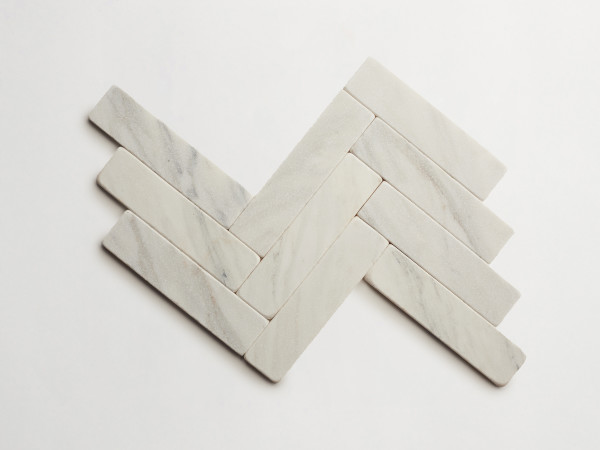 lapidary: girata | cigar | calacatta gold | tumbled 