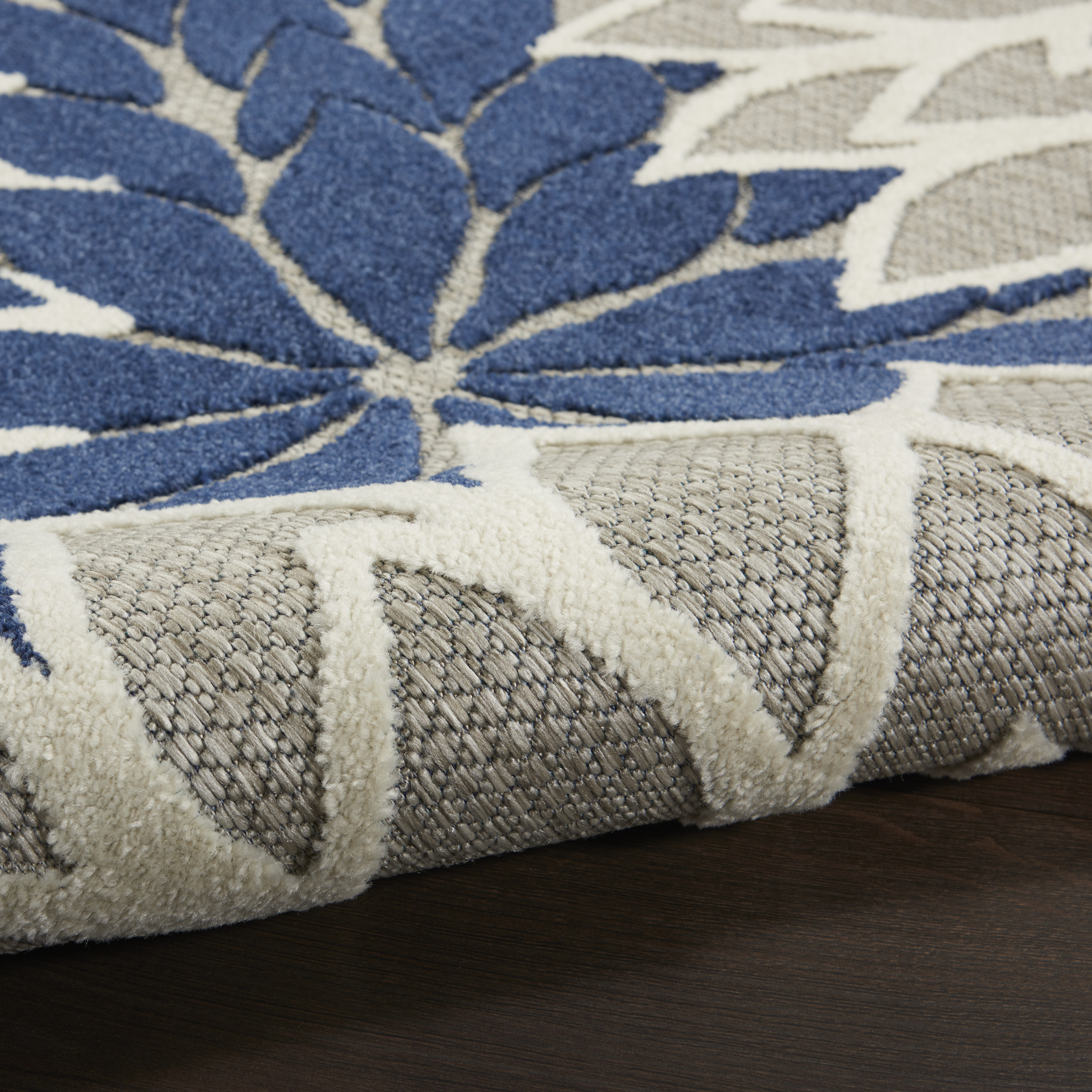 Nourison Aloha 5'3" x Round Ivory Navy Tropical Rug