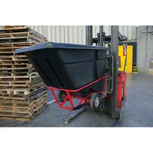 Rubbermaid Commercial, BRUTE Standard Duty, Forkliftable Tilt Truck, 40.5 cu ft, Black