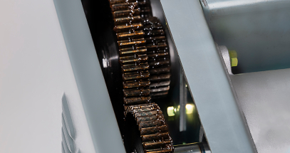 The powerful continuous-duty motor provides slip-free performance.