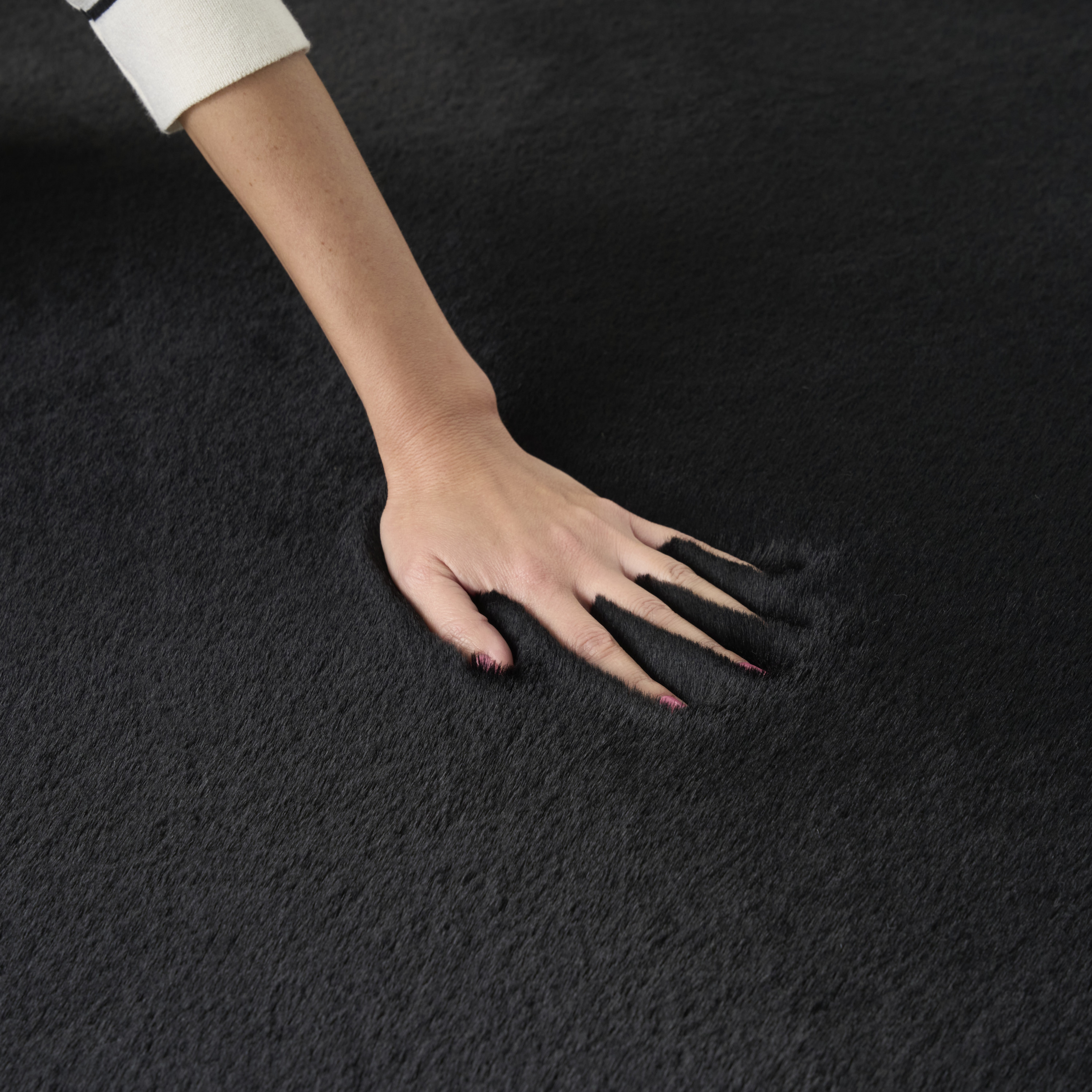 Nourison Soft Plush Rabbit Fur 7'6" x 9'6" Black Contemporary Indoor Rug