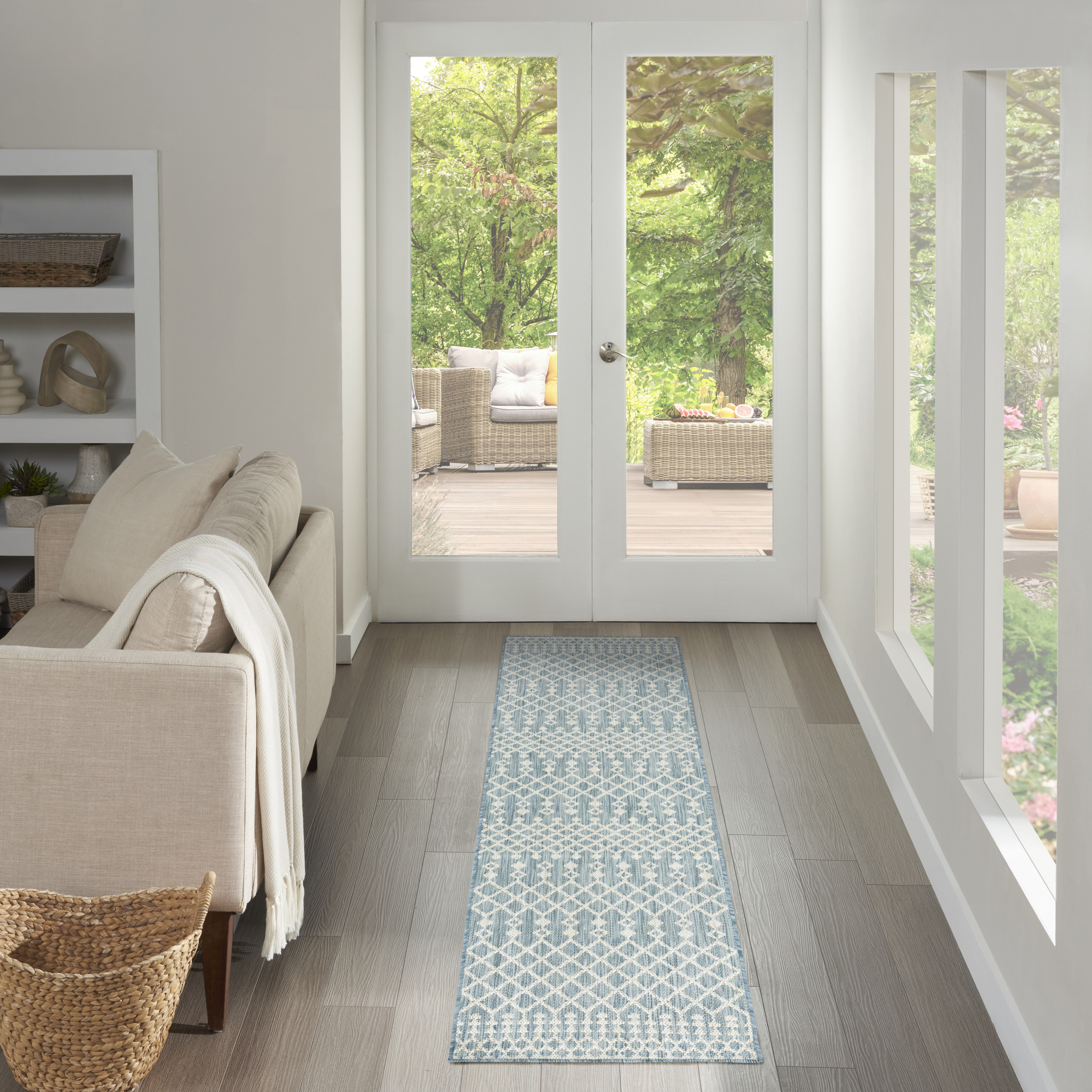 Nourison Positano 2'2" x 10' Aqua Modern Rug