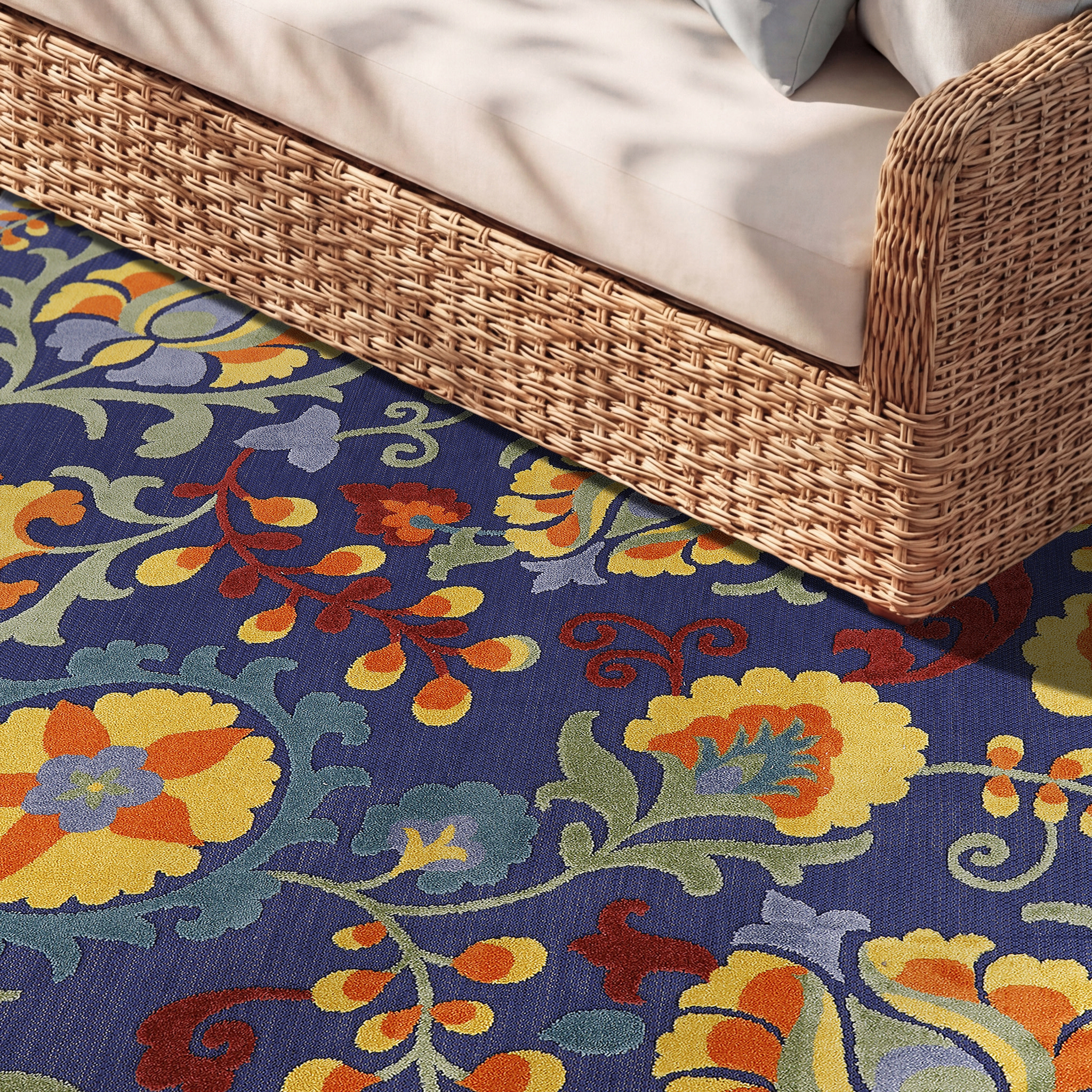Nourison Aloha 6' x 9' Navy Multicolor Outdoor Rug