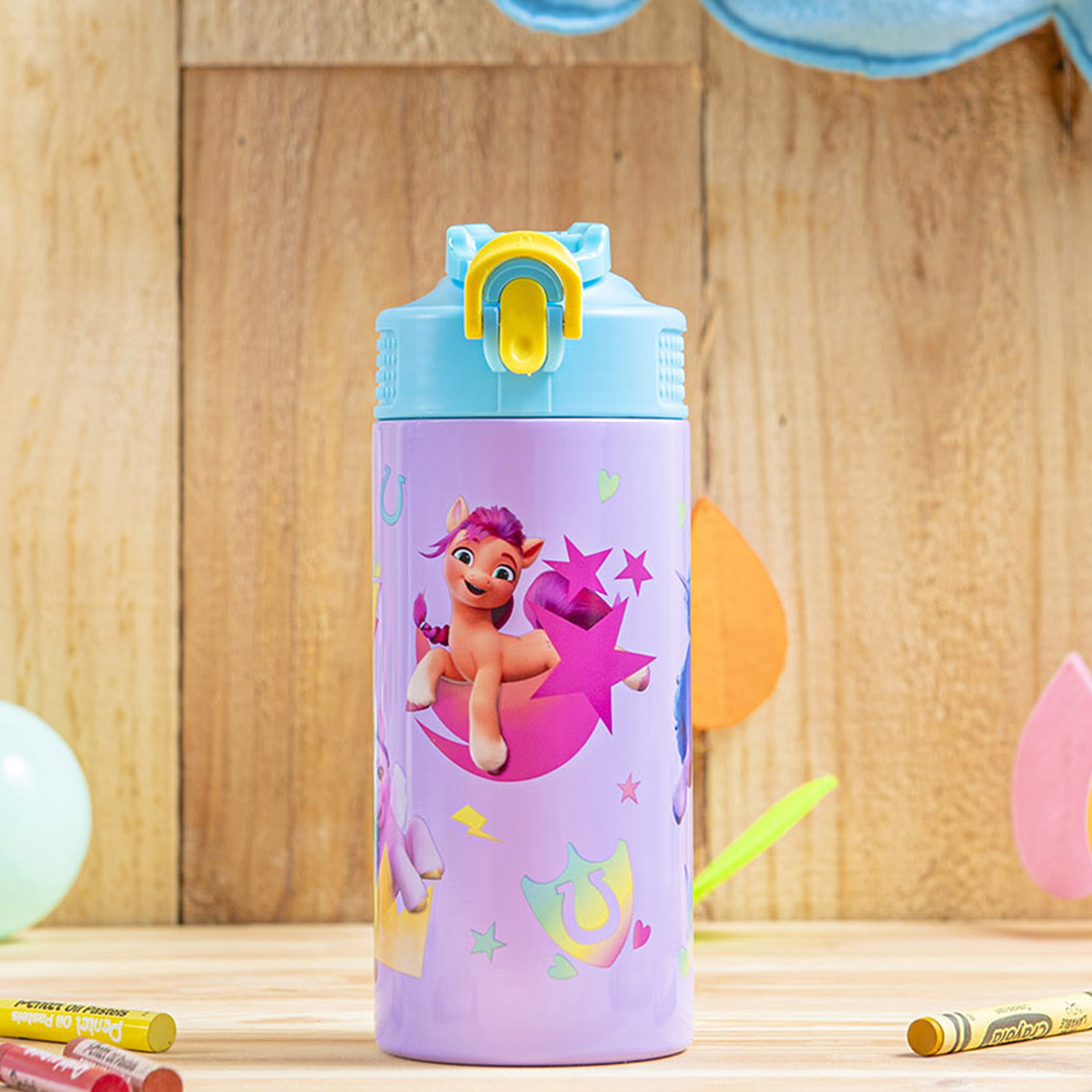 My Little Pony 14 ounce Stainless Steel Vacuum Insulated Water Bottle, Rainbow Dash and Friends slideshow image 7