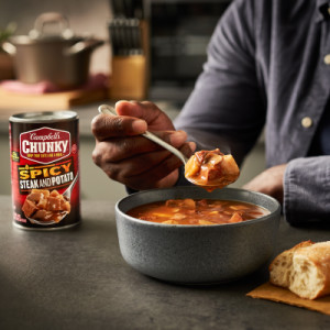 Styledimage for Campbell’s® Chunky® Soup, Spicy Steak and Potato Soup, 18.8 oz Can (Case of 12)