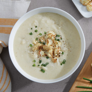 Campbell’s® Culinary Reserve Frozen Ready to Eat Aged White Cheddar & Cauliflower Bisque, 4 Pound Pouches, 4-Pack