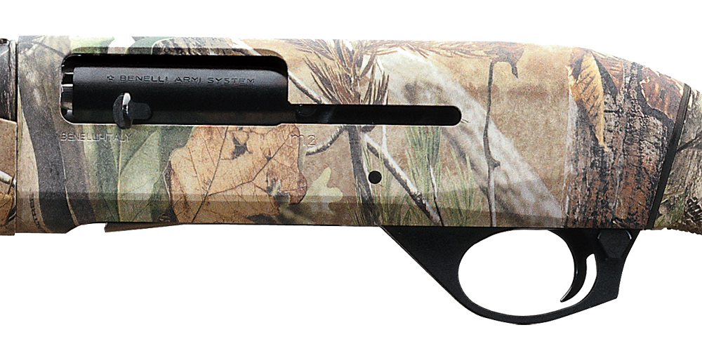 Benelli M2 Field ComforTech Realtree APG?, ComforTech, Left-hand 24" 11132