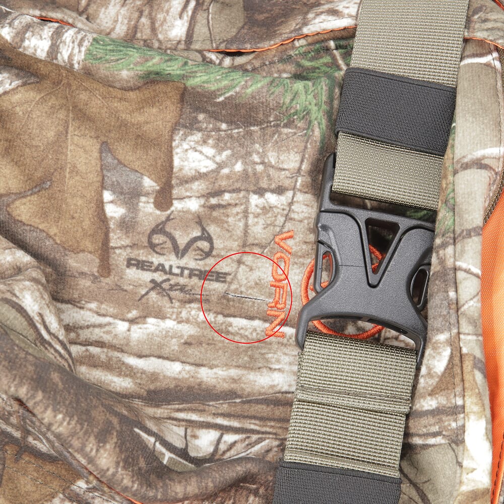 Vorn Equipment USED Vorn Deer 42 Liters Realtree Xtra 0118 - VERY Small Tear in Fabric UA2281