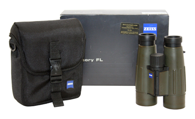 Zeiss Victory FL T* 10x42 Green - Very good condition, serviced by Zeiss, some marks on lens. Item