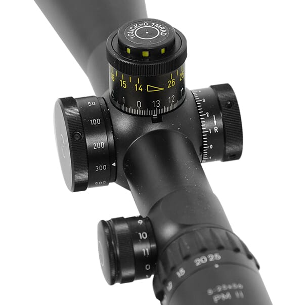 Schmidt Bender 5-25x56 PM II FFP GRID DT / ST 0.1 mrad ccw Like New Demo Riflescope 677-911-422-90-68