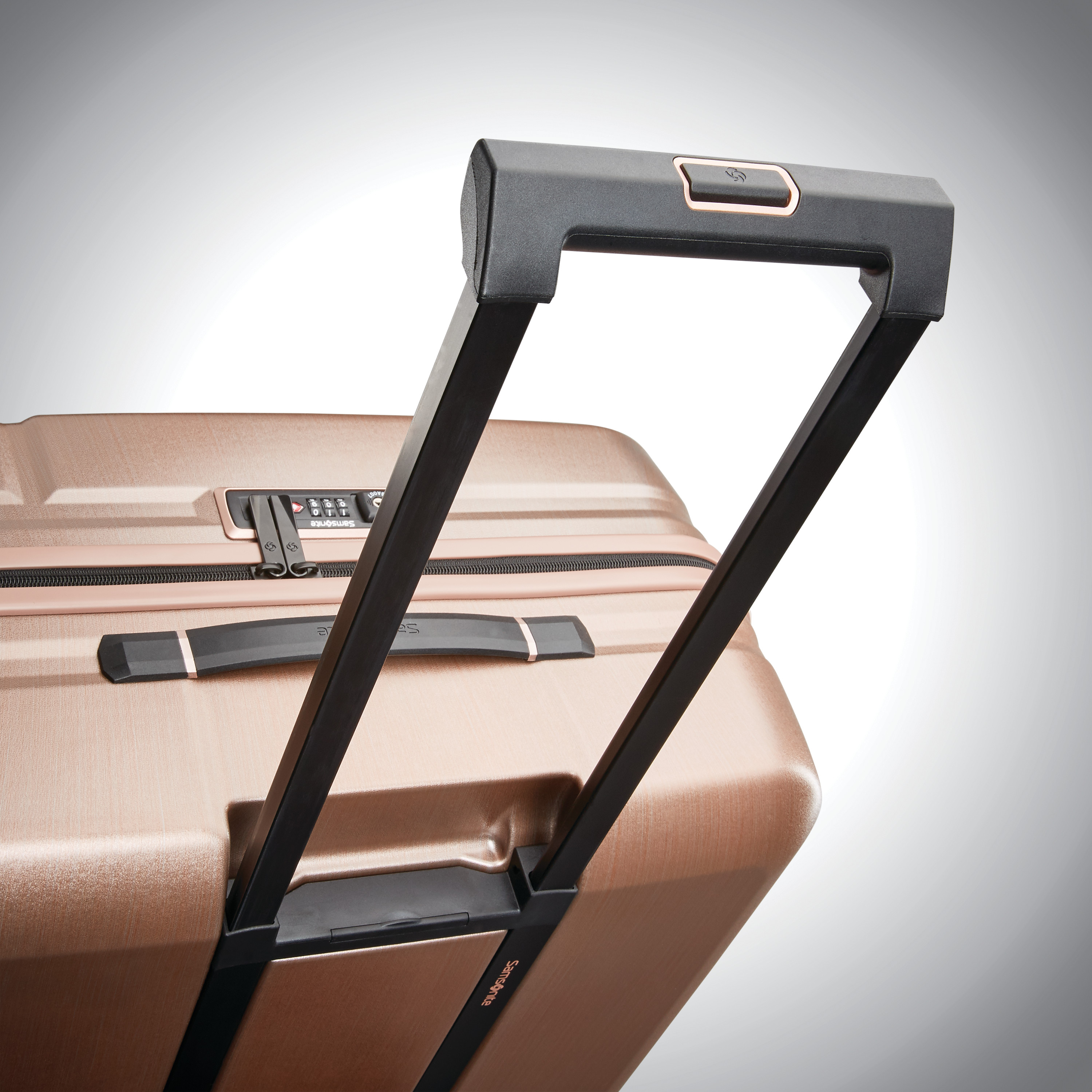 Samsonite Novaire Large Spinner - Luggage