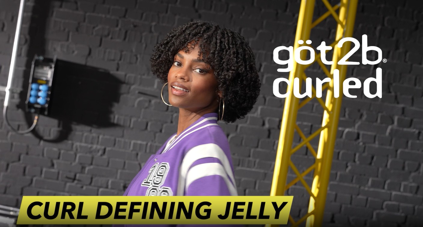 thumbnail video image 2 of got2b Curled Curl Defining Jelly, Wavy, Curly, Coily Hair, Light Hold Frizz Control, 15 oz, 2 of 6