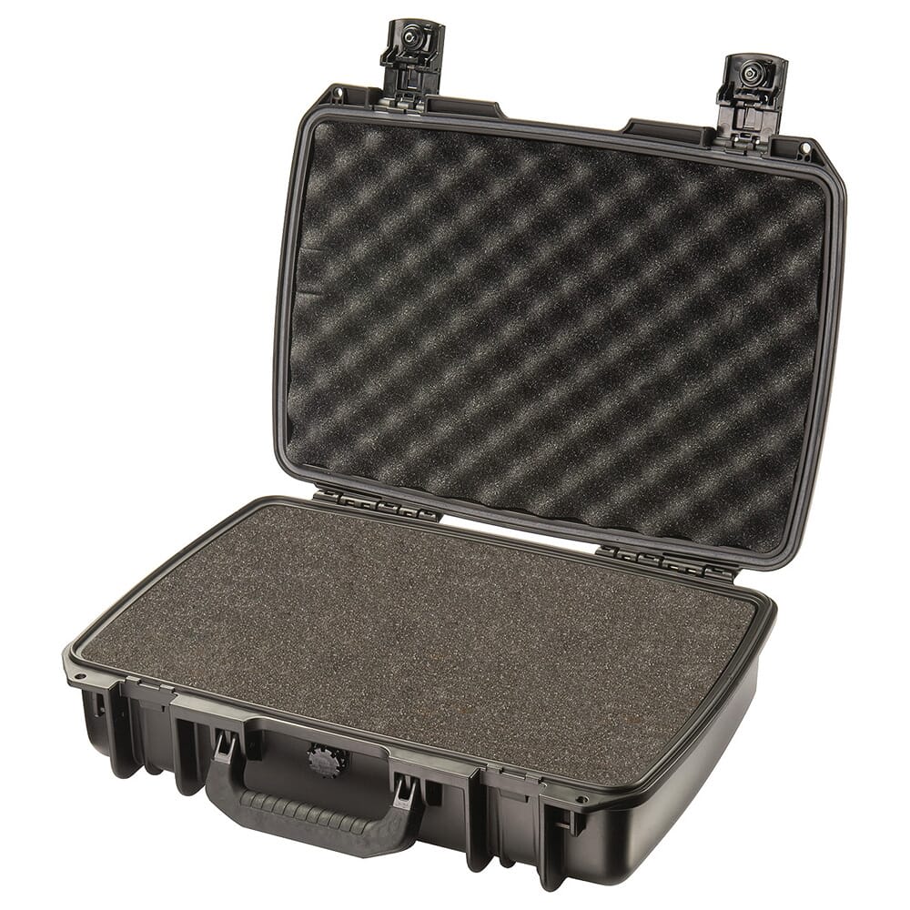 Pelican Storm iM2370 Black w/BBB w/Foam Laptop Case iM2370-00001
