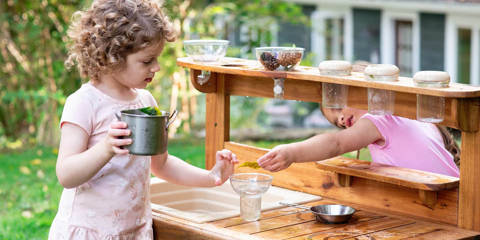 Bring Play & Learning Outdoors