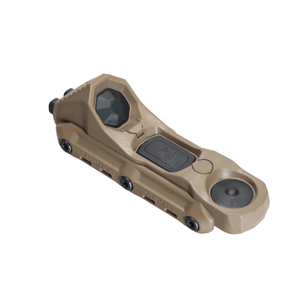 Unity Tactical AXON XL, LINK USB-C / RAID Xe or BOSS Xe, with Momentary/Constant Button / Light Only, 7", FDE Remote Switch AXN-XL-0018F - Main Image