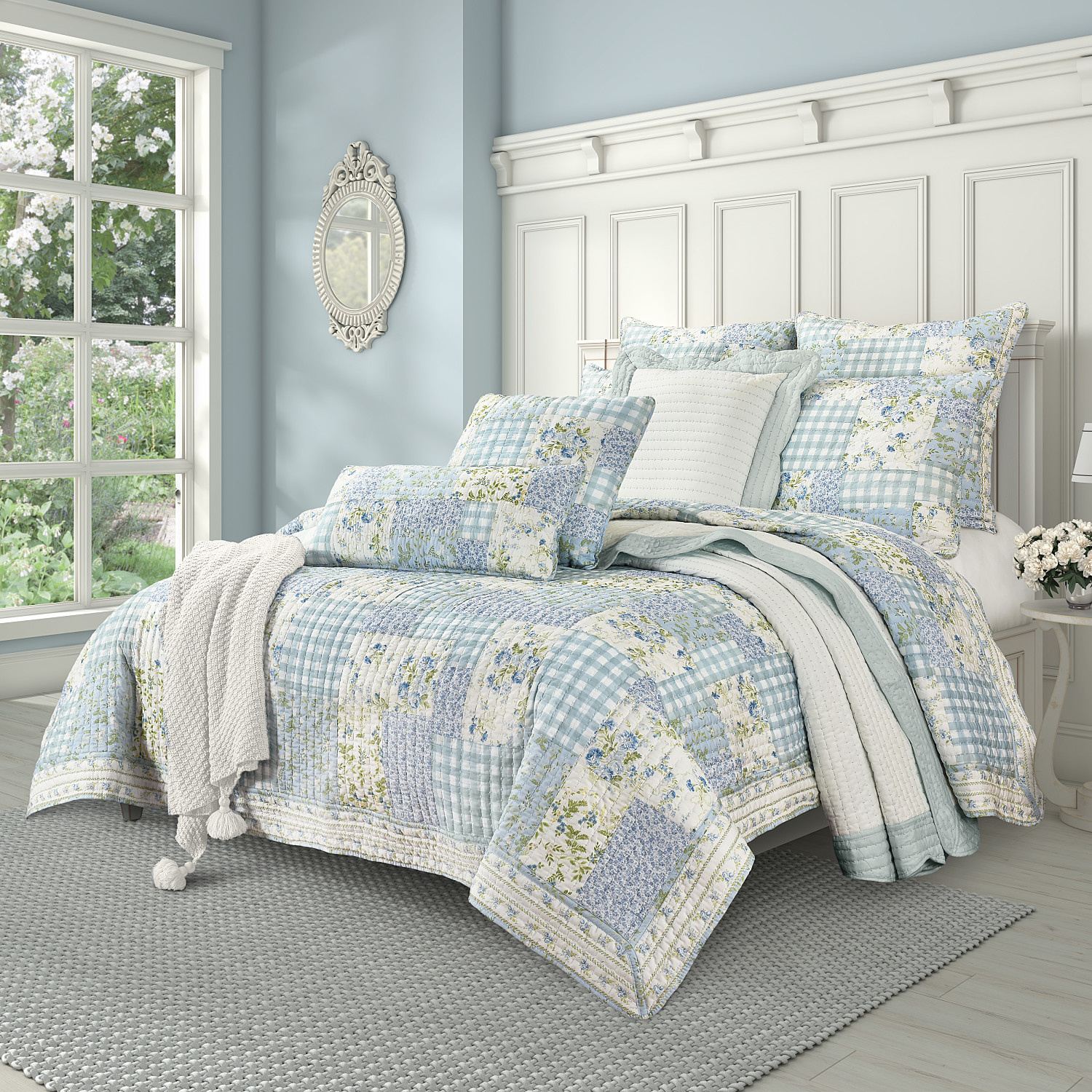 Blue Full/Queen Quilt