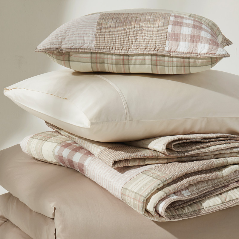 Blush Full/Queen Quilt