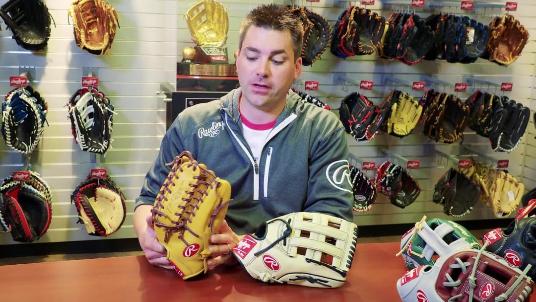 Rawlings U: What's the Best Web for an Outfielder?