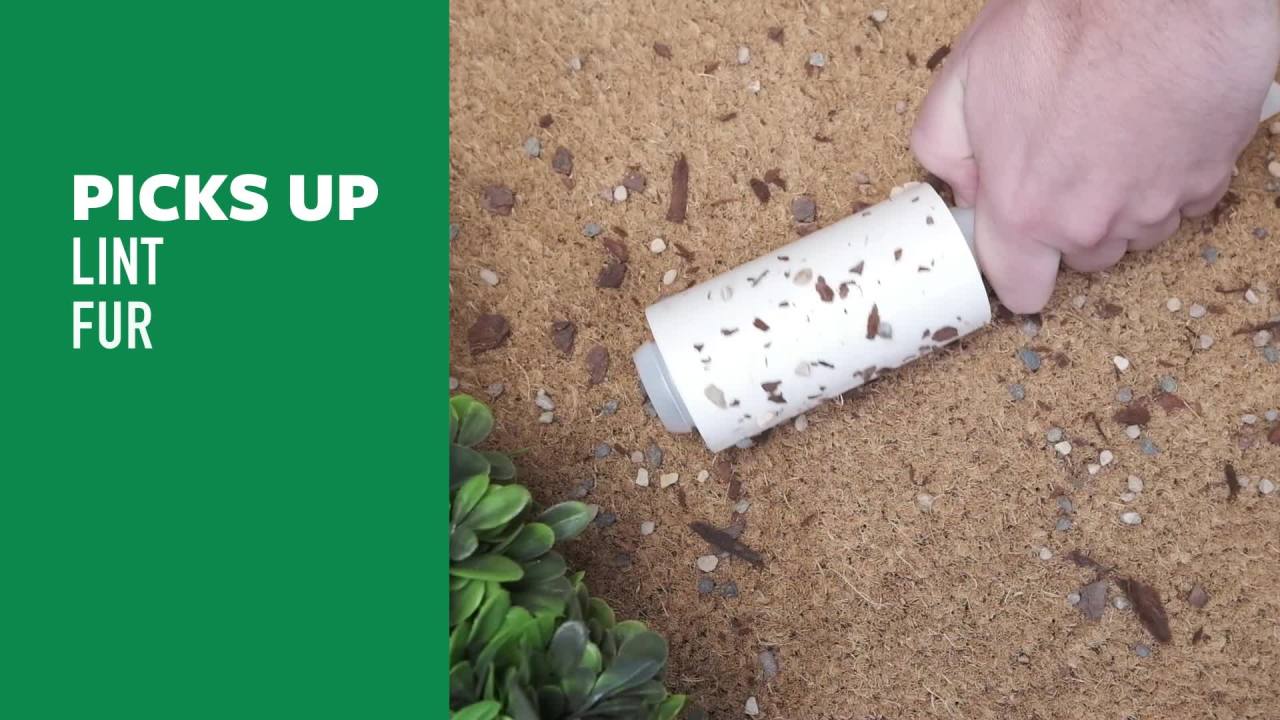 thumbnail video image 2 of Scotch-Brite Greener Clean Lint Roller, 70 Sheets, 1 Roller, 2 of 10