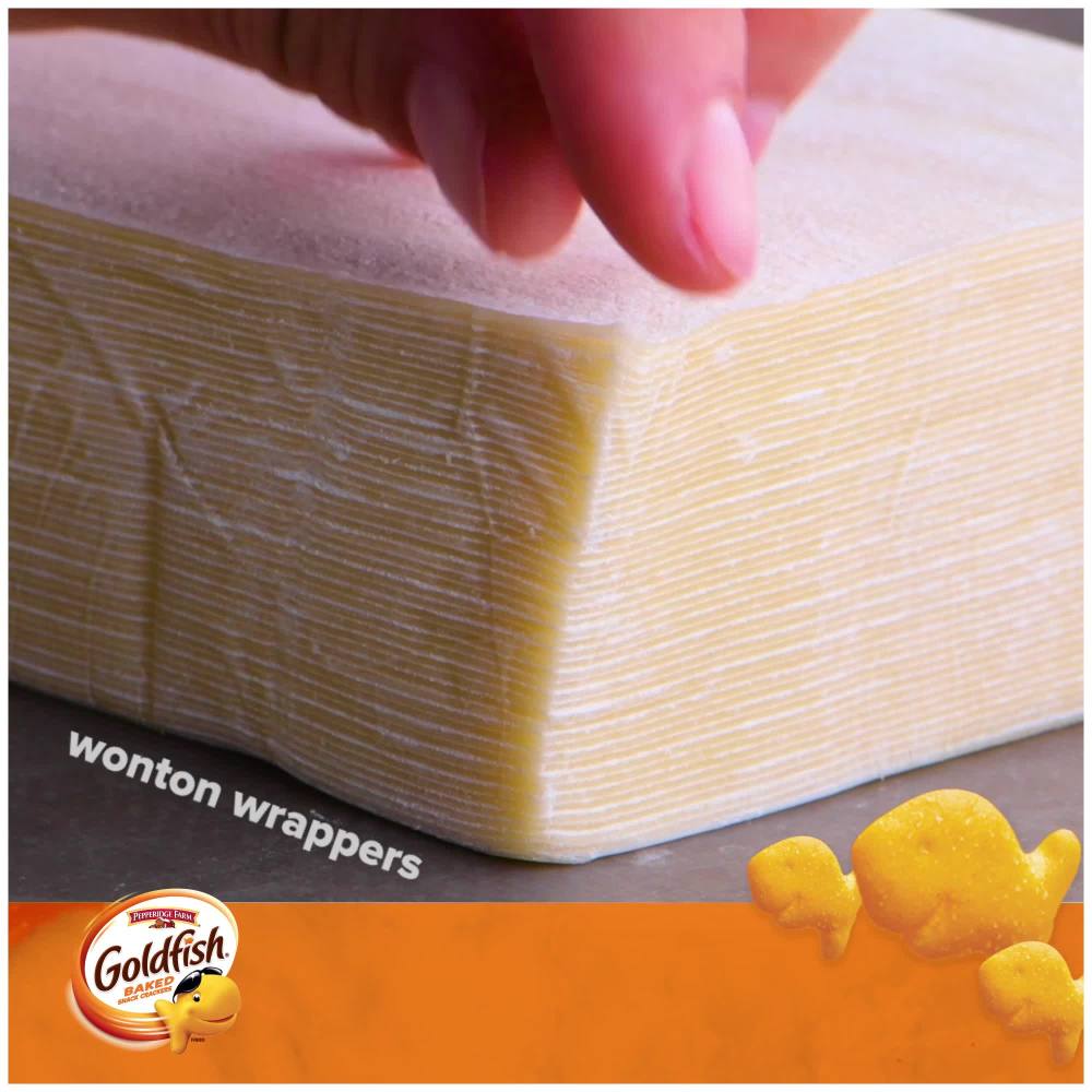 Goldfish Flavor Blasted Xtra Cheesy Pizza Crackers, 6.6 oz. Bag