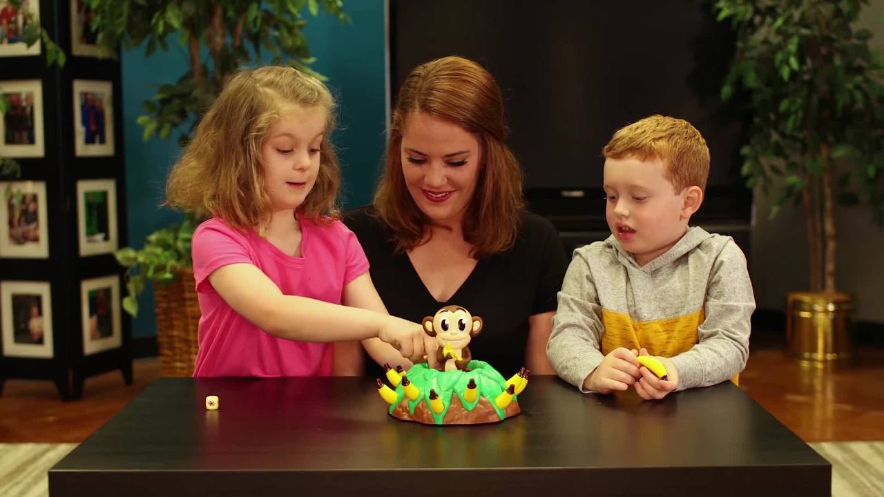 thumbnail video image 2 of Goliath Games - Banana Blast™, 2 of 9