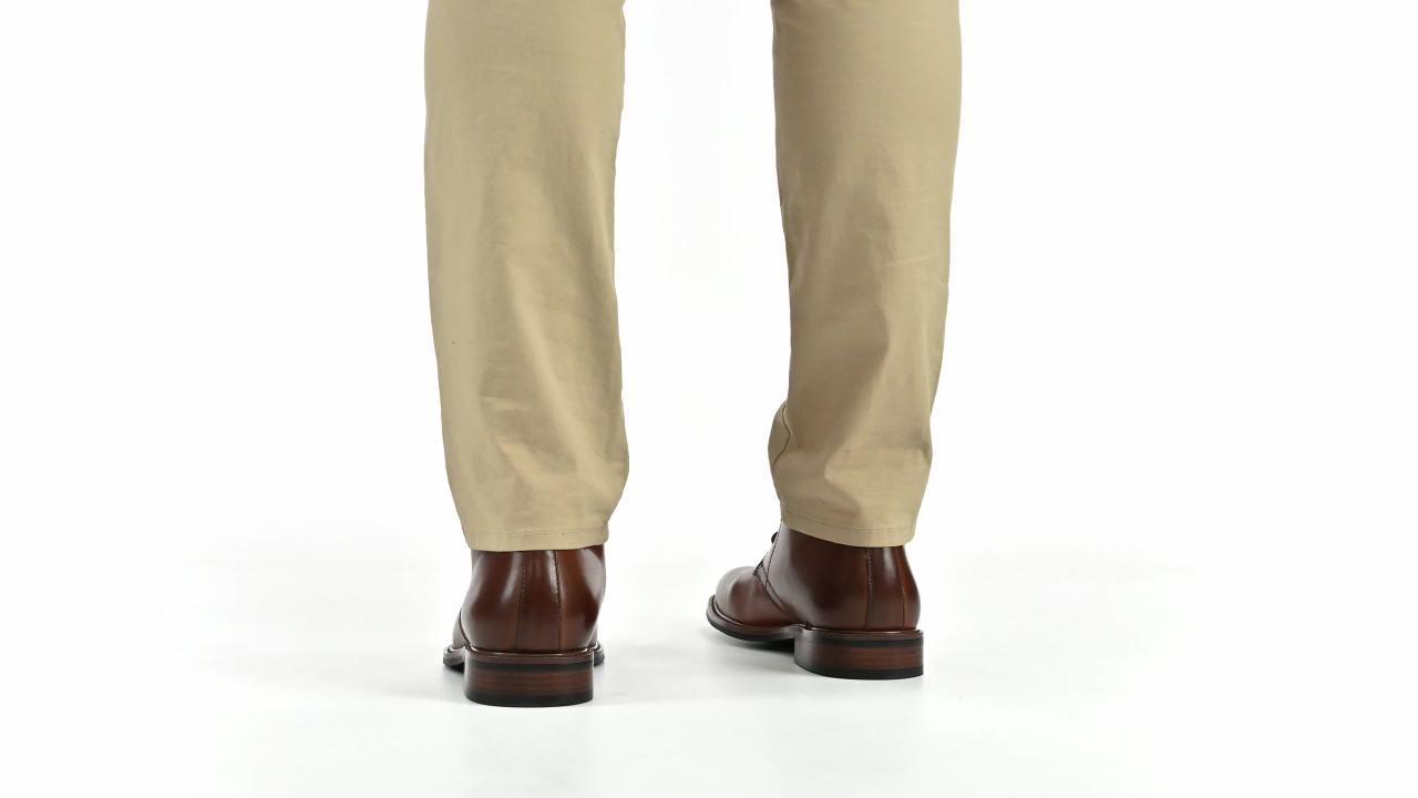 thumbnail video image 2 of Vance Mens Linus Plain Toe Lace-up Chukka Boot, 2 of 10