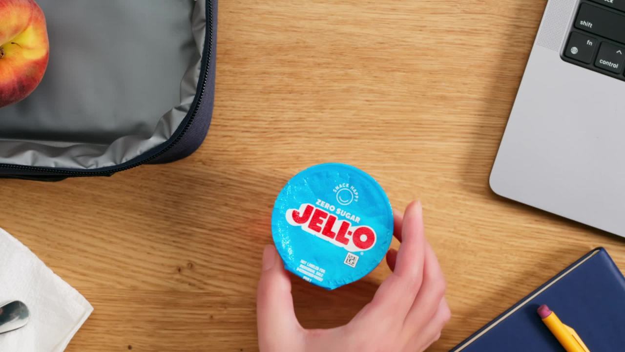 thumbnail video image 2 of Jell-O Strawberry Sugar Free Jello Cups Gelatin Snack, 4 Ct Cups, 2 of 14