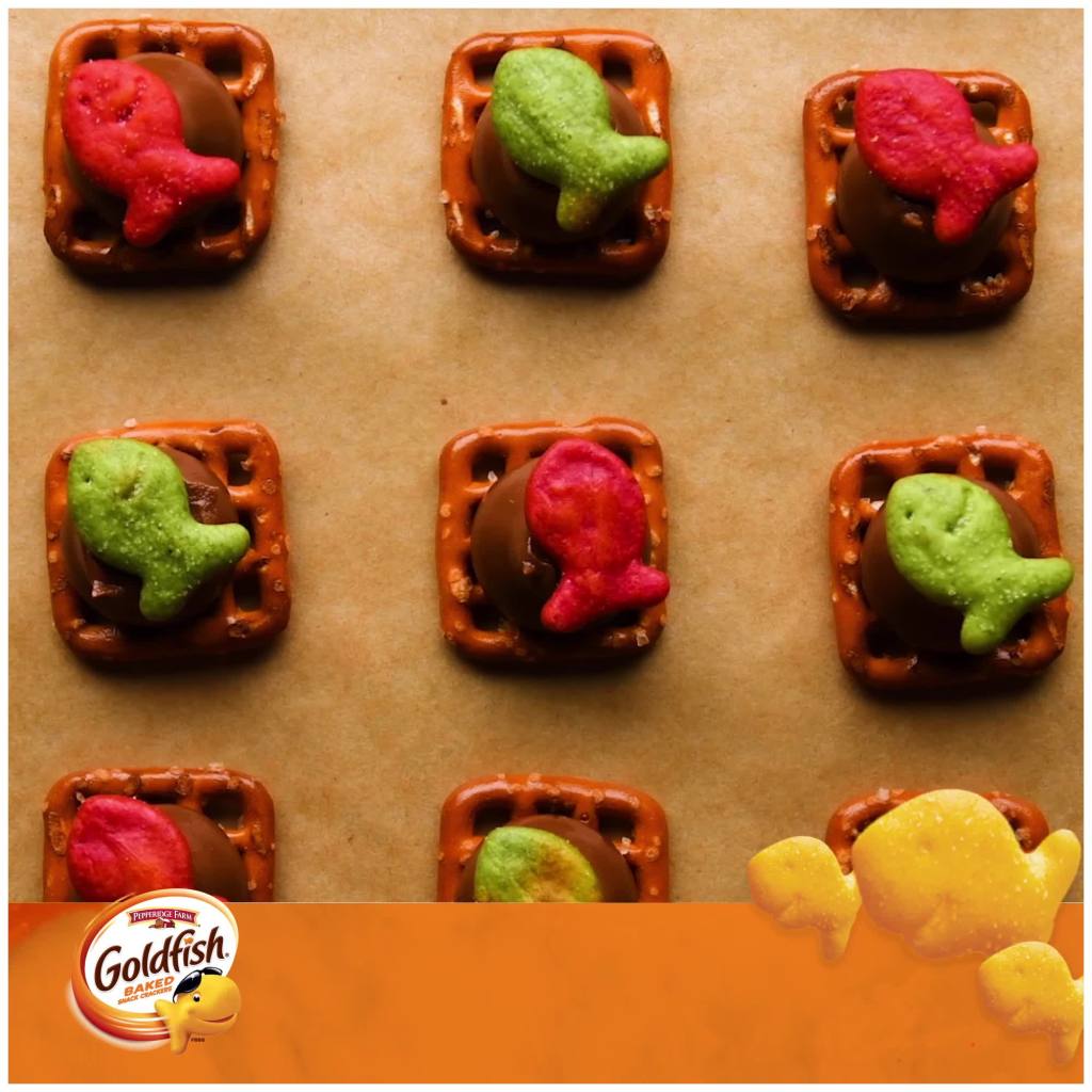 Pepperidge Farm Goldfish Colors Cheddar Cheese Crackers, Baked Snack, 6 ...