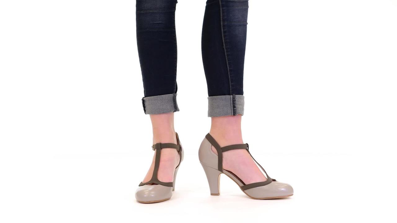 thumbnail video image 2 of Journee Womens Olina Round Toe High Block Heel Pumps, Widths Available, 2 of 10