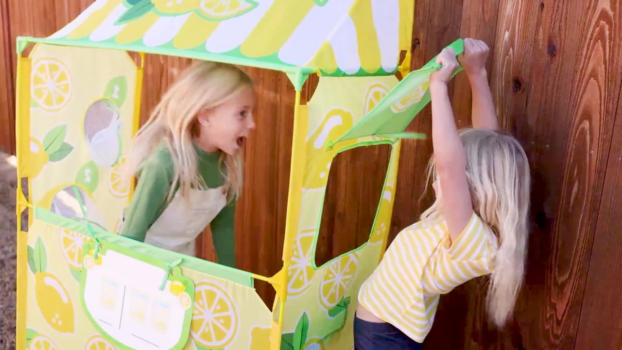 thumbnail video image 3 of Melissa & Doug Lemonade Stand Play Tent With Beanbag Game, Easy to Assemble, for Toddlers, Preschoolers 3+, 3 of 11