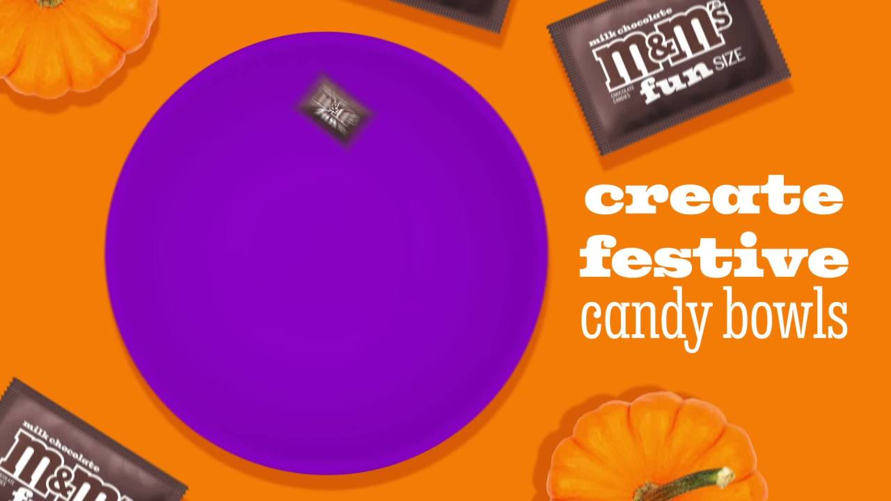 thumbnail video image 2 of M&M's Milk Chocolate Fun Size Halloween Chocolate Candy - 10.53oz Bag, 2 of 13