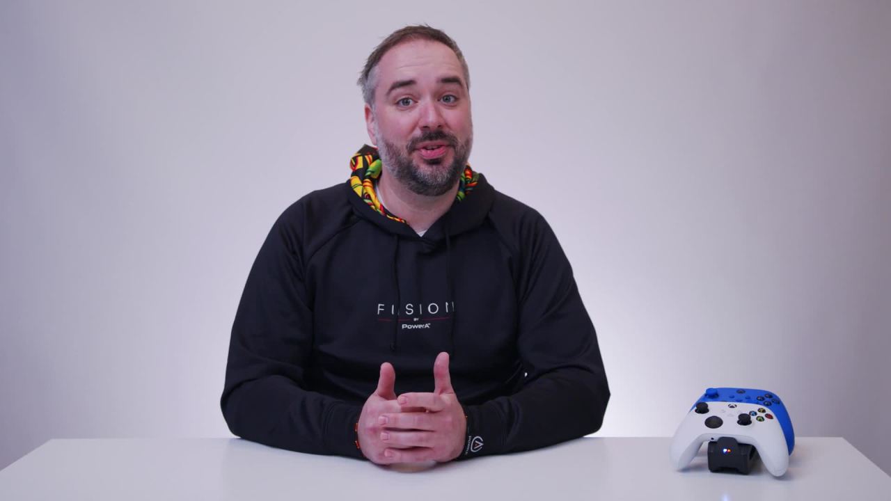 thumbnail video image 2 of PowerA Duo Charging Station for Xbox Series X|S - Black, 2 of 9