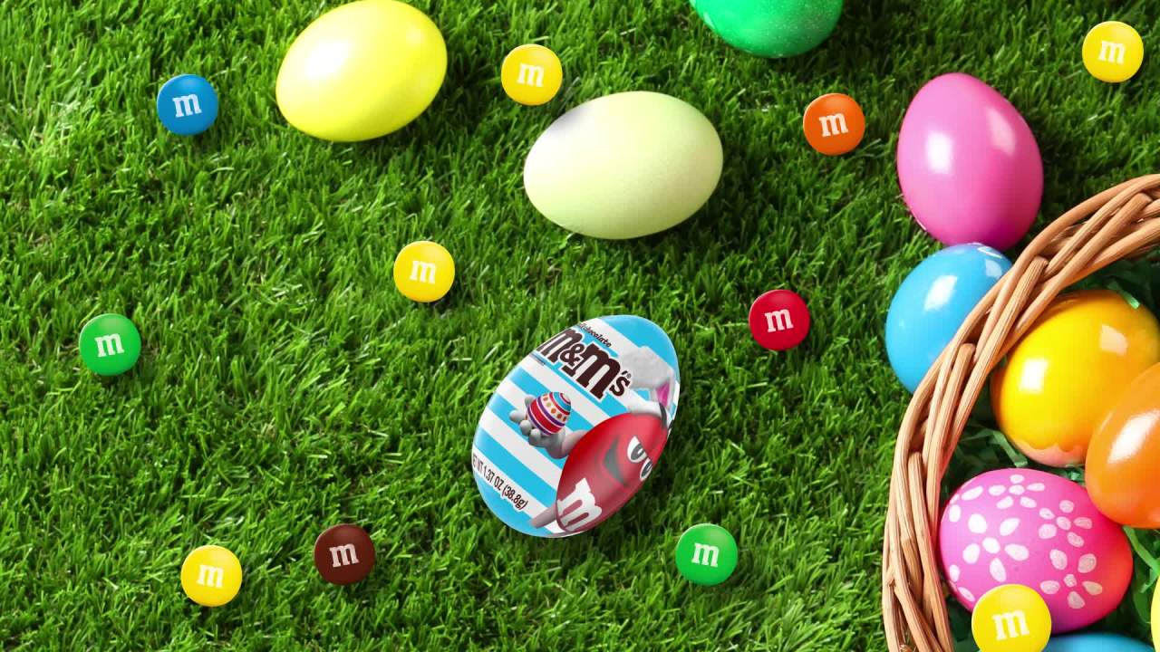 thumbnail video image 2 of M&M's Milk Chocolate Candy Filled Easter Egg - 1.37 oz, 2 of 13