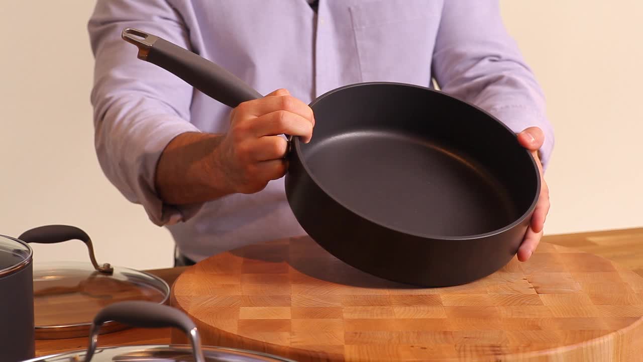 thumbnail video image 2 of Anolon Advanced 5Qt Nonstick Saute Pan with Helper Handle and Lid, Graphite, 2 of 7