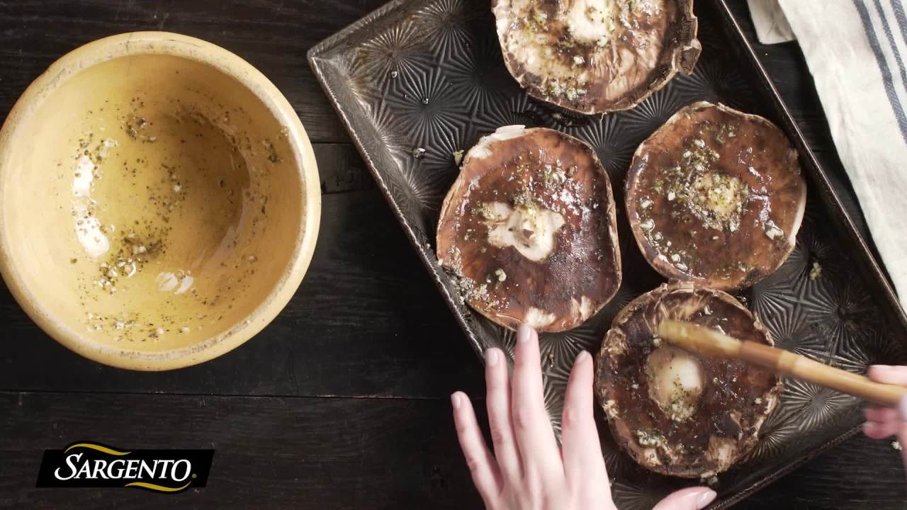 thumbnail video image 2 of Sargento® Reserve Series™ Sliced Aged White Natural Cheddar Cheese, 10 slices, 2 of 8