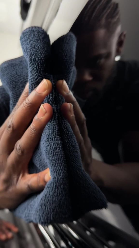 thumbnail video image 2 of Armor All Podium Series Hybrid Ceramic Exterior Detailer Spray Developed With Oracle Red Bull Racing, 16 fl oz, 2 of 9