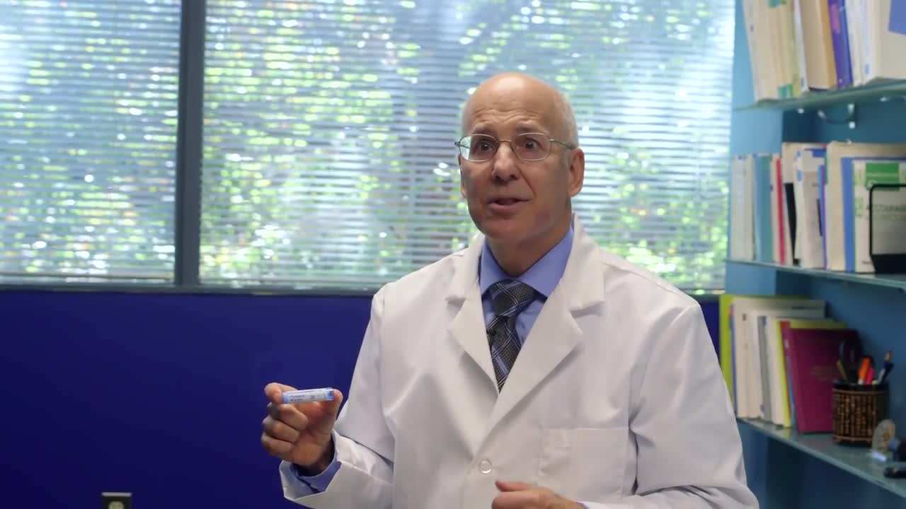 thumbnail video image 2 of Boiron Phytolacca Decandra 30X, Homeopathic Medicine for Sore Throat Pain Radiating To The Ears, 80 Pellets, 2 of 8