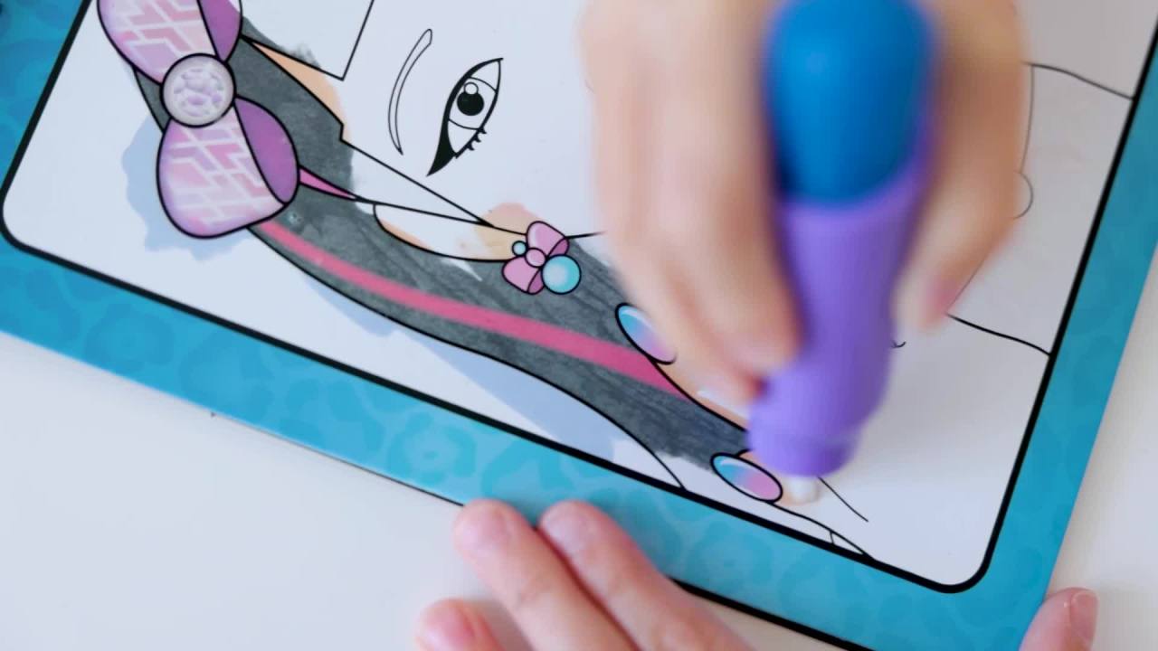 thumbnail video image 2 of Melissa & Doug On the Go Water Wow! Reusable Water-Reveal Activity Pad - Makeup and Manicures - FSC-Certified Materials, 2 of 6