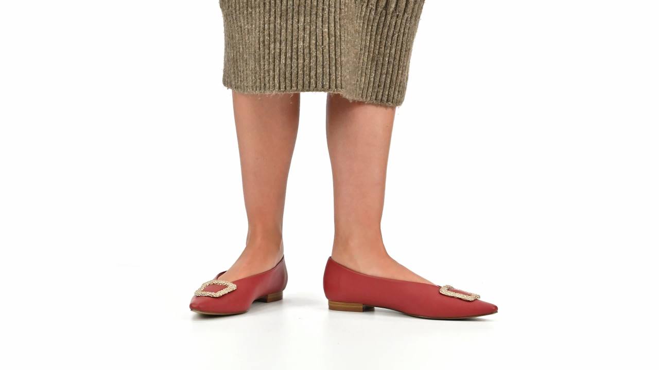 thumbnail video image 2 of Journee Womens Elowen Slip On Slim Squared Off Pointed Toe Flats, 2 of 10