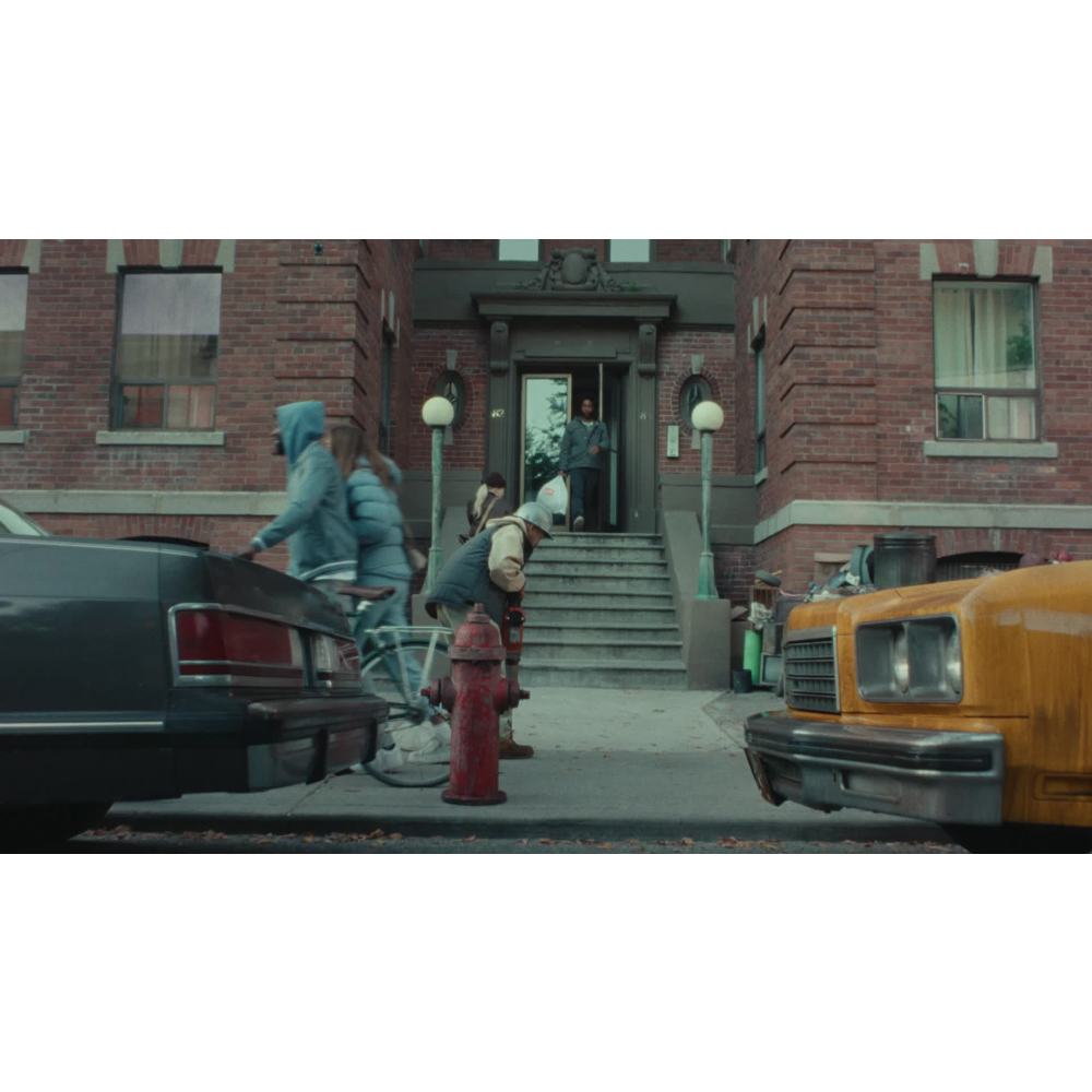 thumbnail video image 2 of Glad ForceFlex Drawstring Large Trash Bags With Clorox, 30 Gallon, 50 Bags, 2 of 13