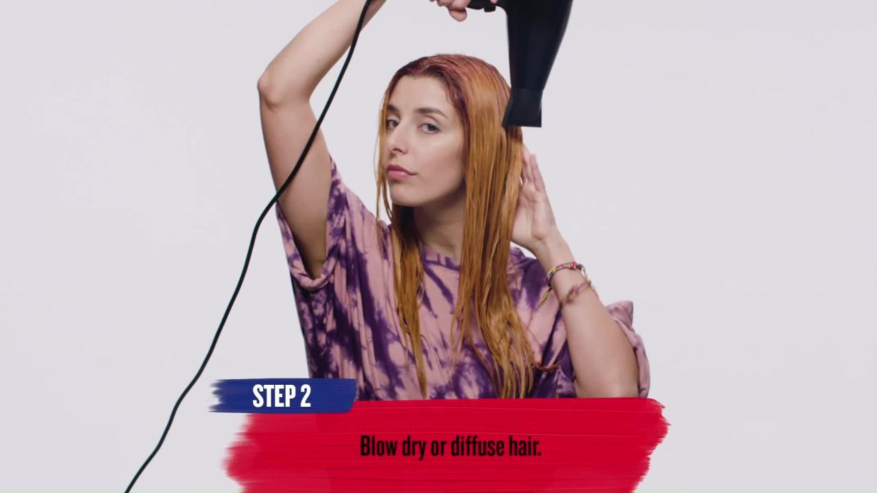 thumbnail video image 2 of Bed Head by TIGI Some Like It Hot Heat Protection Spray, for all Hair Types, 3.38 fl oz, 2 of 9