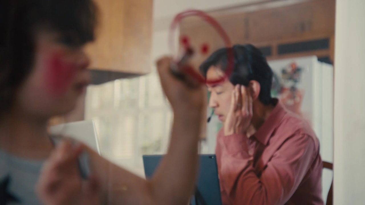 thumbnail video image 2 of Heinz Tomato Ketchup, 114 oz Jug, 2 of 17