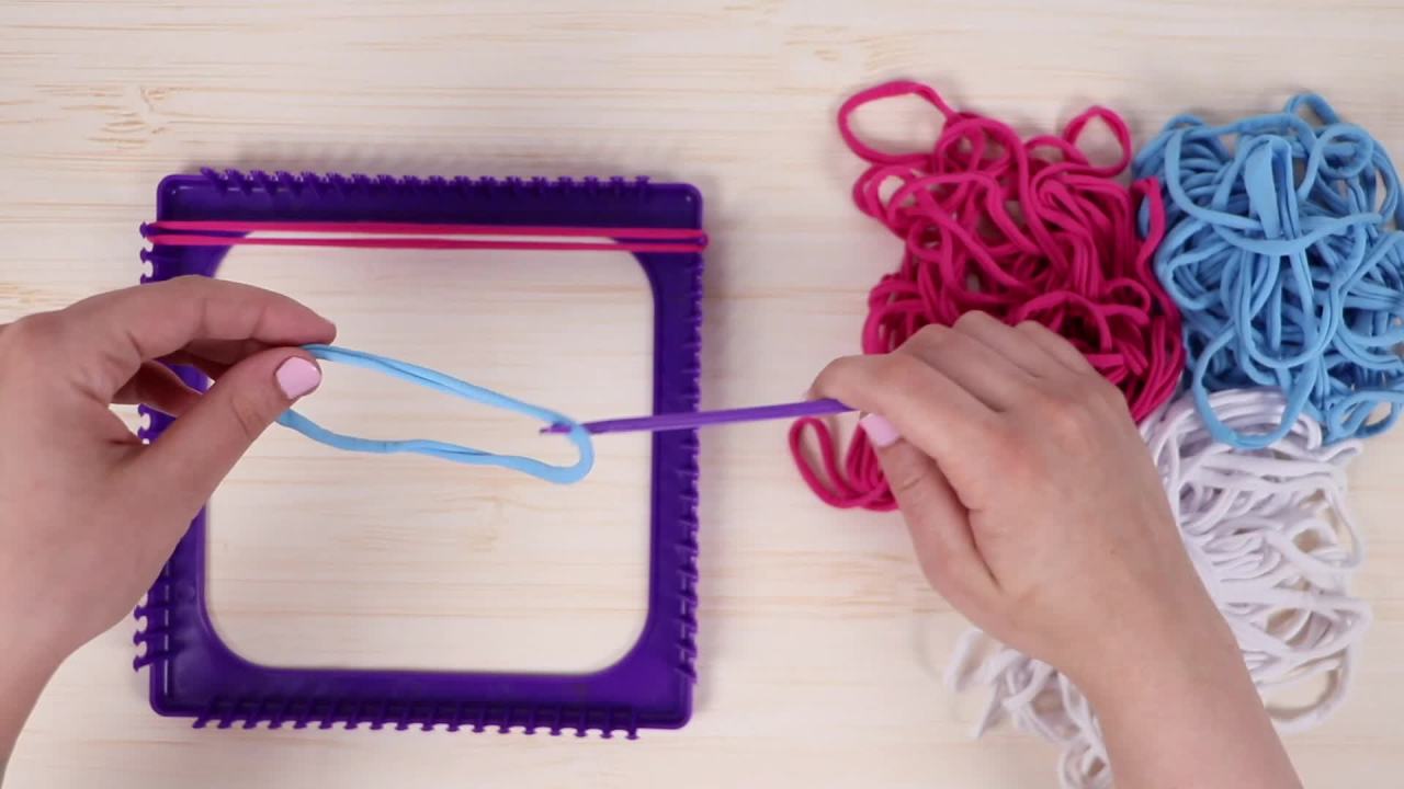 thumbnail video image 2 of Made by Me Easy Steps Weaving Loom Activity Kt, Includes 165 Colorful Craft Loops, 2 of 7